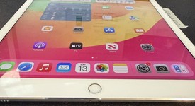 Good
													Apple iPad Pro 12.9" 2nd Gen 2017 - Wi-Fi, Silver, 512 GB, photo 3 of 8