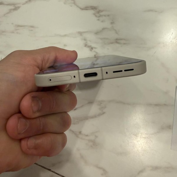 OnePlus 15 - Unlocked, 512 GB, Sand Storm, 16 GB