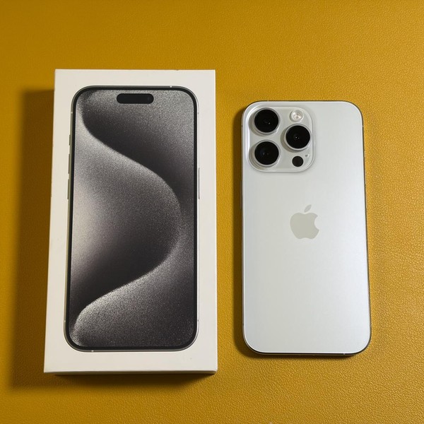 Apple iPhone 15 Pro - Unlocked, 256GB, White, A2848 - LAGJ04098