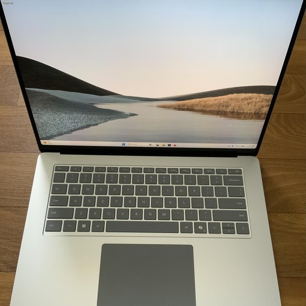 Microsoft Surface Laptop 7 - 256 GB, Platinum, 16 GB, Snapdragon X Elite, 15 inch