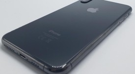 Good
													Apple iPhone Xs Max - Unlocked, Gray, 64 GB, A1921, photo 6 of 6