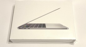 New
													MacBook Pro 2019 - 13" - I5, Silver, 128 GB, 8 GB, photo 2 of 6