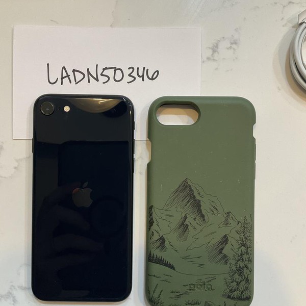 Apple iPhone SE 3rd Gen 2022 - Unlocked, 64 GB, Midnight, A2595