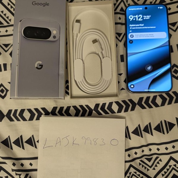 Google Pixel 10 Pro XL - Unlocked, 256 GB, Moonstone, GUL82