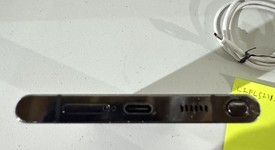 Fair
													Samsung Galaxy S22 Ultra - Unlocked, Black, 128 GB, 8 GB, SM-S908U1, photo 4 of 5