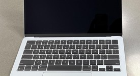 Mint
													MacBook Air 2025 (M4) - 13" - Apple M4, Sky Blue, 256 GB, 16 GB, photo 4 of 18