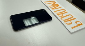 Mint
													Apple iPhone SE 3rd Gen 2022 - Unlocked, Midnight, 64 GB, A2595, photo 4 of 7