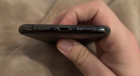 Mint
													Apple iPhone 11 Pro Max - AT&T, Gray, 512 GB, A2161, photo 3 of 6