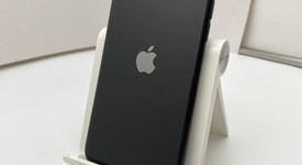 Fair
													Apple iPhone SE 2nd Gen 2020 - Unlocked, Black, 128 GB, A2275, photo 3 of 8