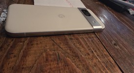 Good
													Google Pixel 8a - Unlocked, Porcelain, 128 GB, 8 GB, GKV4X, Sub-6 5G, photo 4 of 6