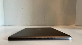 Good
													Apple iPad Mini 2 Retina - Wi-Fi, Black, 16 GB, photo 3 of 11