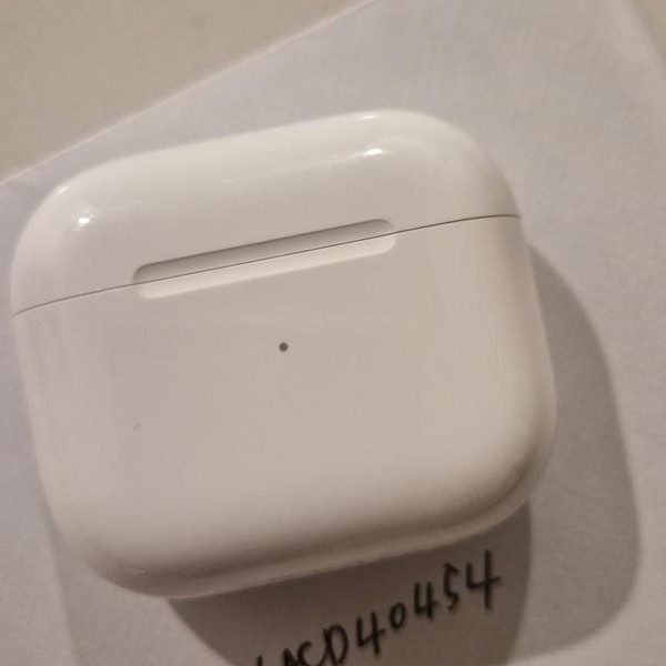 Apple AirPods 3rd Gen - Lightning Case
