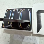 Mint Apple iPad Pro 13 inch (M5) 2025 - Unlocked, 256 GB, Space Black, Apple M5 9-Core, A3361, Standard Glass