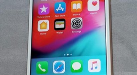 Mint
													Apple iPhone 6S - Metro by T-Mobile, Rose Gold, 32 GB, A1633, photo 1 of 8