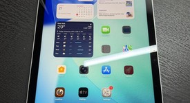 Good
													Apple iPad 10th Gen - Unlocked, Silver, 64 GB, A2757, photo 1 of 5