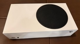 Good
													Xbox Series S (2020) - White, 512 GB, photo 4 of 7