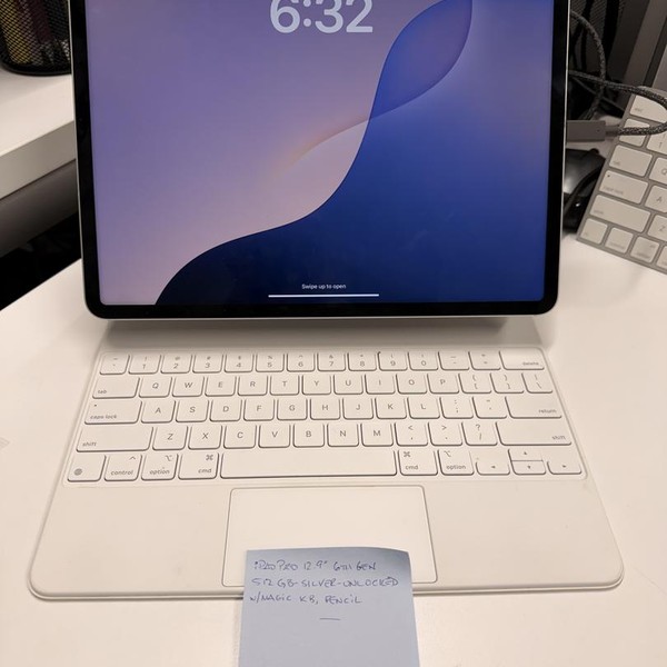 Apple iPad Pro 12.9 inch 6th Gen 2022 - Unlocked, 512 GB, Silver