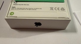 New
													Apple iPhone 16 Pro - Unlocked, Black, 256 GB, A3083, photo 3 of 5