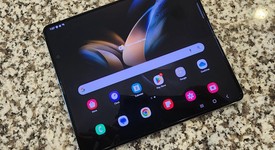 Fair
													Samsung Galaxy Z Fold4 5G - Unlocked, Burgundy, 512 GB, 12 GB, SM-F936U1, photo 6 of 6