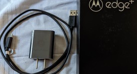 Mint
													Motorola Edge Plus - Unlocked, Gray, 256 GB, 12 GB, photo 1 of 9