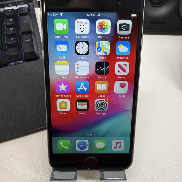 Apple iPhone 6 - Unlocked, 64 GB, Gray, A1549