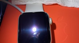 Good
													Apple Watch SE 2nd Gen 40mm - Starlight, A2722 - GPS, Aluminum, photo 3 of 13
