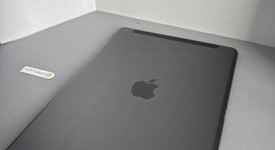 Good
													Apple iPad 9th Gen - Unlocked, Gray, 64 GB, A2603, photo 5 of 6