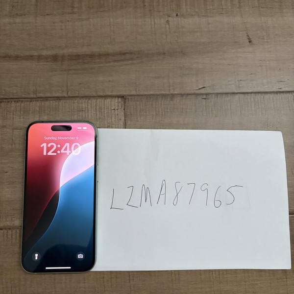 Apple iPhone 15 - Unlocked, 256 GB, Green, A2846