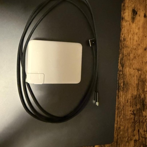 MacBook Pro Late 2023 (M3) - 16 inch - 512 GB, Black, 18 GB, Apple M3 Pro 12-core, 18-core GPU