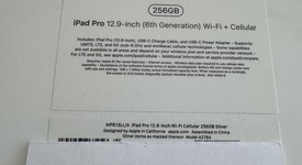 Good
													Apple iPad Pro 12.9" 6th Gen 2022 - Unlocked, Silver, 256 GB, photo 5 of 41