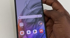 Mint
													Motorola Razr (2024) - Unlocked, Gray, 256 GB, 8 GB, photo 3 of 17