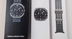New
													Samsung Galaxy Watch Ultra - Unlocked, Silver, SM-L705U, 47mm, photo 1 of 2
