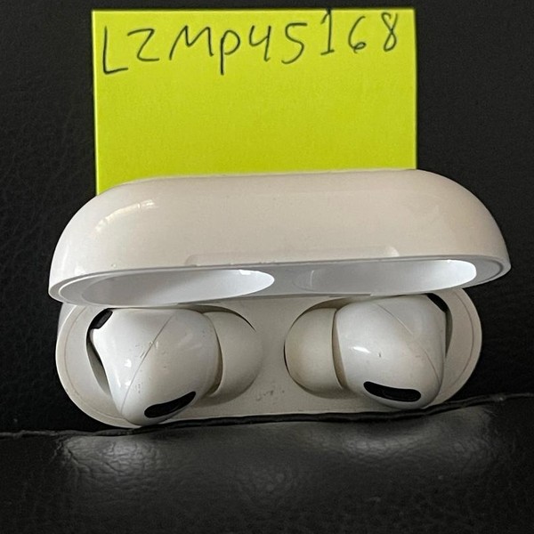 Apple AirPods Pro - Wireless Case
