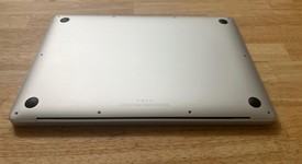 Good
													MacBook Air 2020 - 13" - I5, Silver, 256 GB, 8 GB, photo 5 of 12