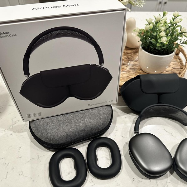 Apple AirPods Max - Gray