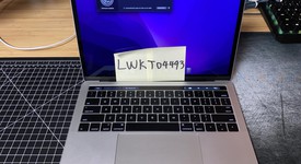 Good
													MacBook Pro 2016 (With Touch Bar) - 13" - Silver, 512 GB, 16 GB, photo 2 of 7