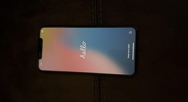 Good
													Apple iPhone 11 Pro Max - Unlocked, Green, 64 GB, A2161, photo 2 of 5