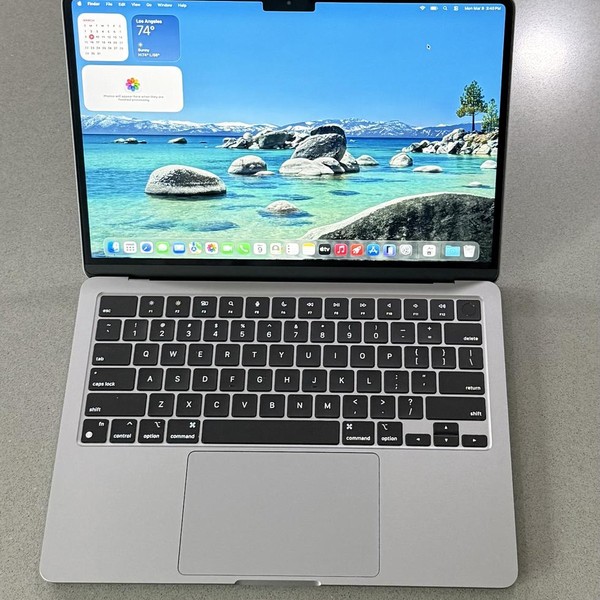 MacBook Air 2022 (M2) - 13 inch - 256 GB, Gray, 16 GB, Apple M2