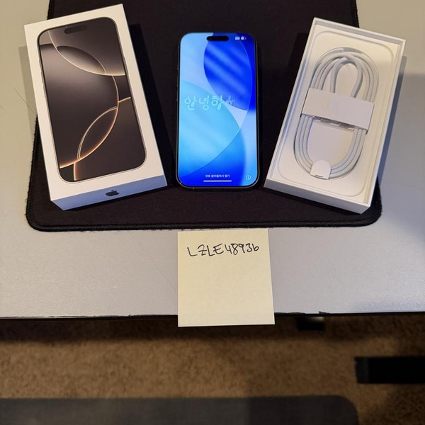 Apple iPhone 16 Pro - Unlocked, 256 GB, Natural, A3083