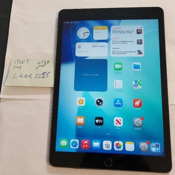 Apple iPad 9th Gen - Unlocked, 64 GB, Gray, A2603