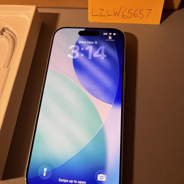 Apple iPhone 17 Pro - Unlocked, 512 GB, Silver, A3256