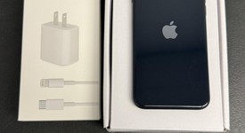 Good
													Apple iPhone SE 3rd Gen 2022 - Unlocked, Midnight, 128 GB, A2595, photo 2 of 3