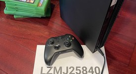 Good
													Xbox One X (2017) - Black, Standard, photo 4 of 10