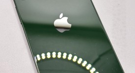 Good
													Apple iPhone 13 Mini - Unlocked, Green, 128 GB, A2481, photo 2 of 8