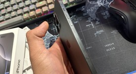 Mint
													Apple iPhone 16 Pro Max - Unlocked, Black, 256 GB, A3084, photo 5 of 8