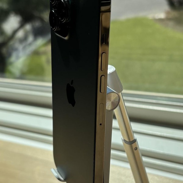 Apple iPhone 13 Pro Max - AT&T, 128 GB, Graphite, A2484
