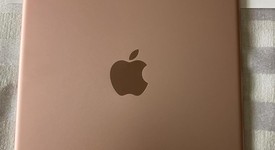 Good
													Apple iPad Pro 9.7" - Unlocked, Rose Gold, 32 GB, A1674, photo 2 of 3