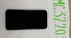 Mint
													Apple iPhone SE 3rd Gen 2022 - Unlocked, Midnight, 64 GB, A2595, photo 2 of 7