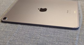 Mint
													Apple iPad Air 5th Gen - Unlocked, Purple, 256 GB, A2589, photo 3 of 9