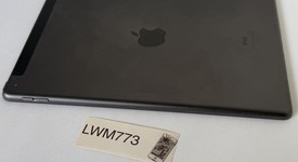 Good
													Apple iPad 9th Gen - Unlocked, Gray, 64 GB, A2603, photo 4 of 7